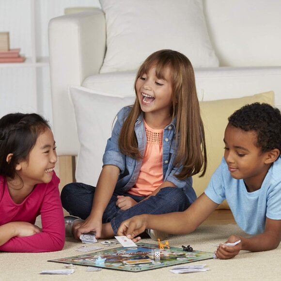 Monopoly Junior Bilingual Edition Board Game Hasbro Gaming New Sealed for Age5+ - Picture 3 of 13